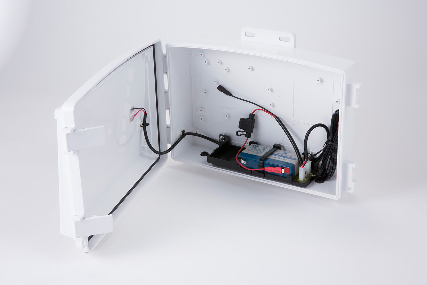 Wireless Repeater with Solar Power - SKU 7627 — Davis Instruments